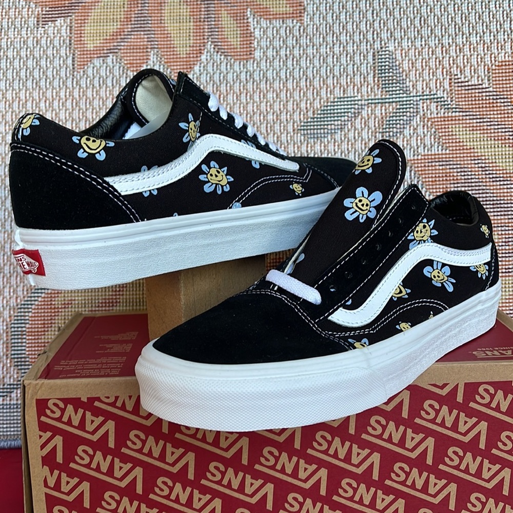 Vans Men’s Old Skool
Trippy Grin Floral Black/
VN0Á5JMIY23
 sneakers - Picture 8 of 16
